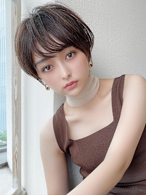 30代40代美髪マッシュショートイメチェンオリーブベージュ