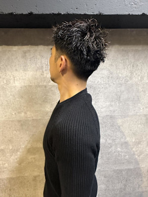 女性ウケ満点　ビジネスにも強いテーパーフェード