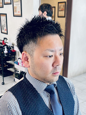 【30代 男性】ロンドンスパイキーツーブロ（大宮/バーバー）