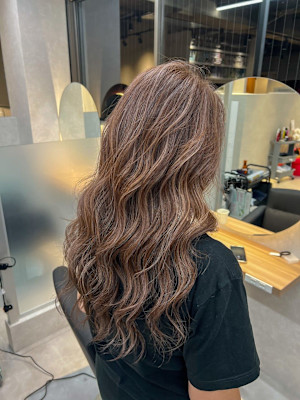 脱白髪染め・コントラストハイライト・ベージュ