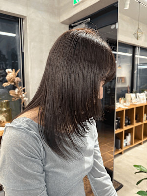 グレージュカラー/顔まわりレイヤー/ロングヘア