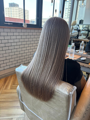 ホワイトベージュ