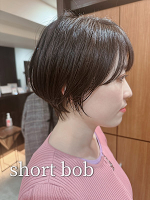 丸みショートボブ
