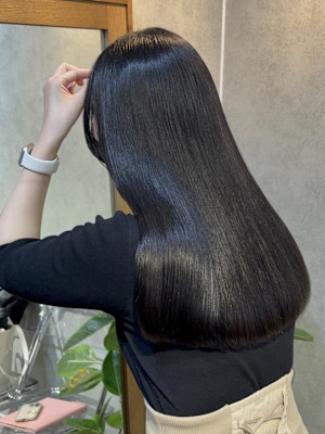 ○酸性縮毛矯正で美しく