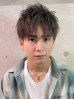 人気のバランスのツイストショート