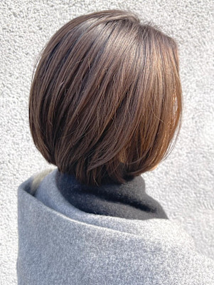 大人な丸みショートボブ　オリーブブラウン