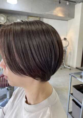 ショートボブ×アッシュベージュ