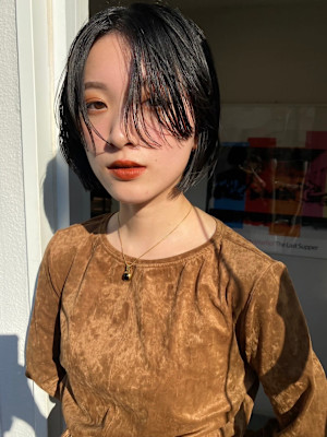 est hair by friends 新宿店