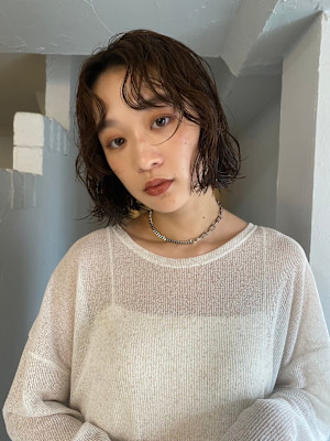 est hair by friends 新宿店