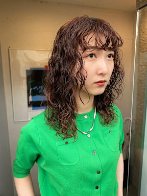 est hair by friends 新宿店