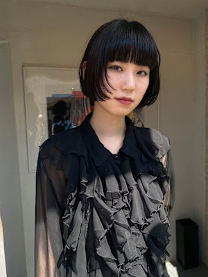 est hair by friends 新宿店