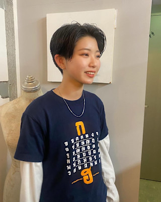 ステップボーンカットハイレイヤースタイル