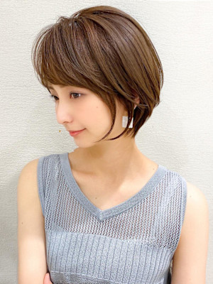 30代40代美髪マッシュショートイメチェンオリーブベージュ