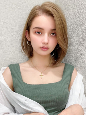 30代40代美髪マッシュショートイメチェンオリーブベージュ