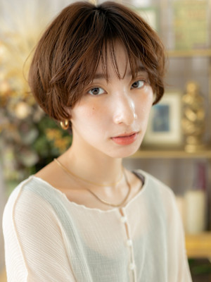 くせ毛風マッシュパーマ小顔ショートウルフ　くすみベージュ