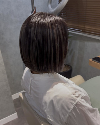 流行りのデザイン！プレイングカラー