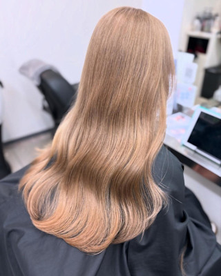 ミルクティーグレージュ / ケアブリーチ / 髪質改善