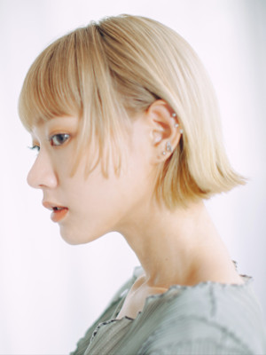 《カーキベージュ×ミニボブ》Ash武蔵小杉