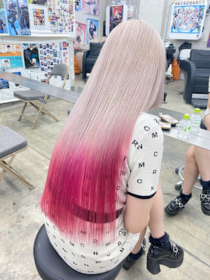 ホワイトベージュブロンドピンクグラデーションカラー