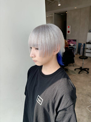 メンズカットハイトーンカラーホワイトアッシュウルフカット