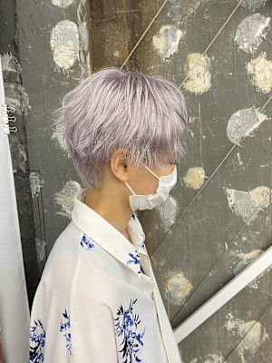 ホワイトシルバーアッシュハイトーンカラー