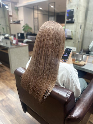 柔らかミルクティーベージュ