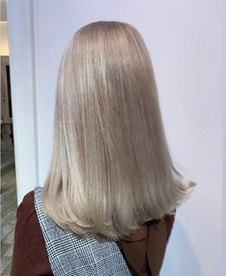 ホワイトベージュ