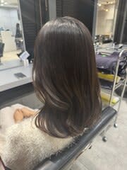 ダークグレージュ