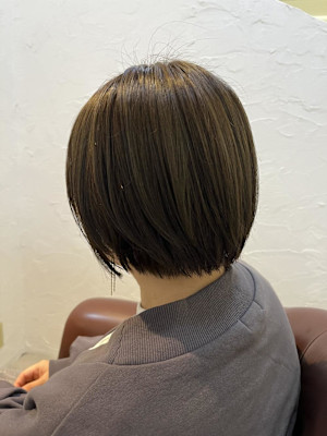 アッシュベージュ