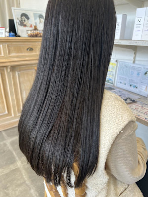 セミロング／ダークブラウン