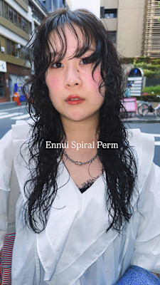 外国人風スパイラルパーマ