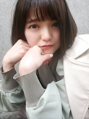 'BEBE(ベベ)レディースカット