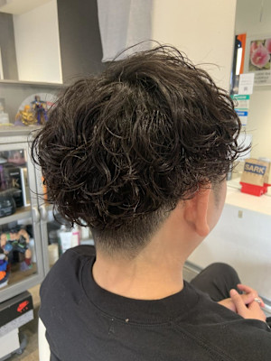 シャドウパーマ