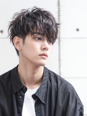 20代30代40代　立体感モテ髪マッシュ