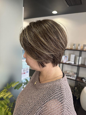 磯崎/イメチェン/ホワイトブロンド/外ハネボブ/美髪/茅ヶ崎