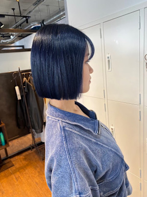 ネイビーブルー