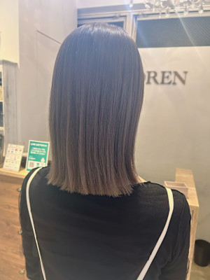 ＊LOREN＊タイトボブ＊グレージュ