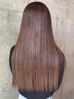 髪質改善 ブラウンカラー ストレート 美髪 縮毛矯正 艶髪