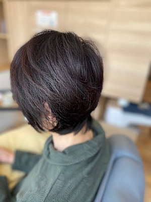 ショートボブ