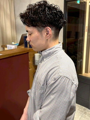 ツーブロック ビジネスヘア スパイラルパーマ 刈り上げ 20