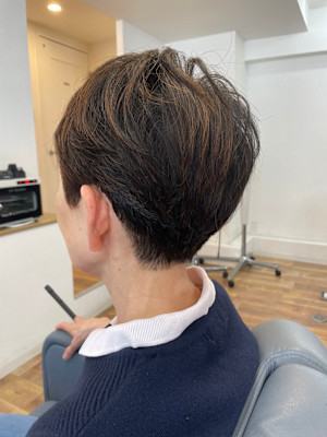 刈り上げショートスタイル