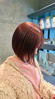 切りっぱなしボブ/チェリーピンク