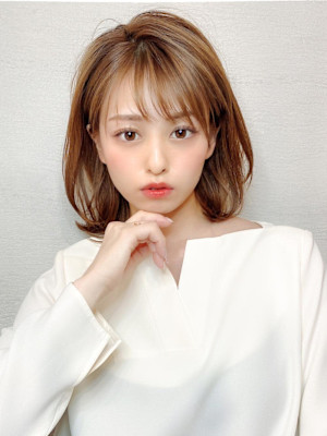 30代40代美髪マッシュショートイメチェンオリーブベージュ