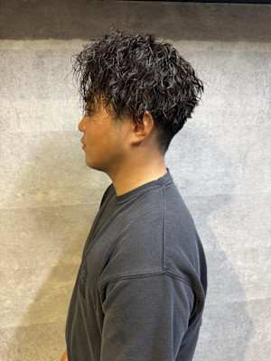 ワイルドさ抜群パーマスタイル