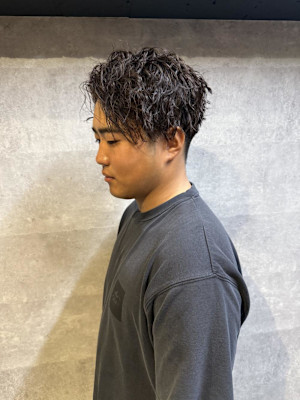 ワイルドさ抜群パーマスタイル