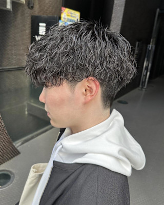 雰囲気出る波巻きパーマ