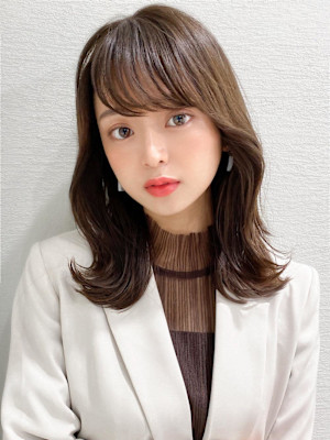 イメチェン美髪外ハネボブミディアムストレート寒色系カラー