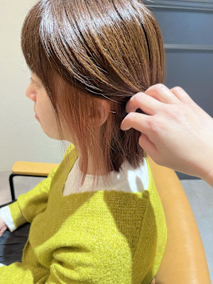 イヤリングカラー