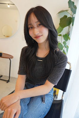 透け感抜群！シアーグレージュ×ハイレイヤースタイル！