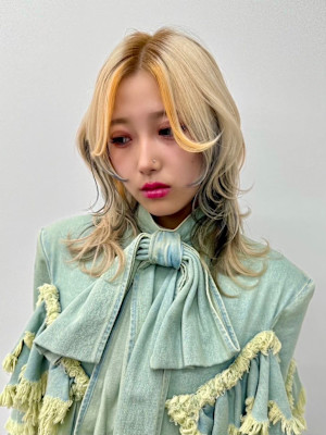 スラッシュカラー　デザインカラー　ハイトーン　表参道/原宿